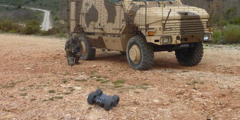 Mini UGV for intelligence & reconnaissance