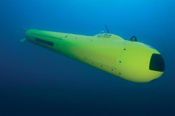 eca-group-auv-a18d-underwater.jpg