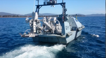 ECA GROUP - TOWSCA SOLUTION - MCM - Recovery of the sonar by its lars.png