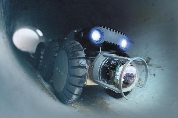 ECA-Group-PIPE-INSPECTION-ROBOTS-Pipe-Cruiser-in-sewer.jpg
