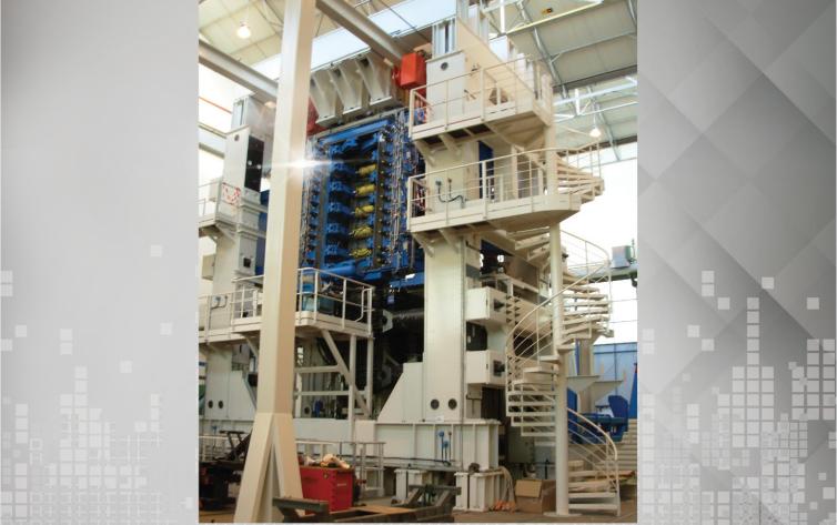 MESSIR - DYNAMIC AND STATIC TEST BENCH FOR STRUCTURAL PANEL