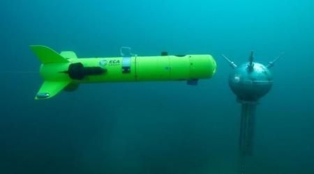 ECA GROUP - SEASCAN - MK -2- The seascan Mk2 vehicle offers enhanced endurance and a video and a sonar capability