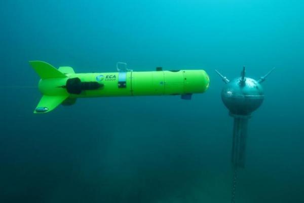 ECA-GROUP-SEASCAN-MK2-MINE INSPECTION.jpg