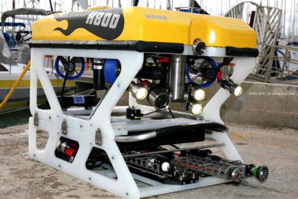 versatile_rov_ecagroup_2.jpg
