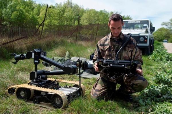 ECA-GROUP-NEWS-UGV-CAMELEON USED BY FRENCH ARMY.jpg