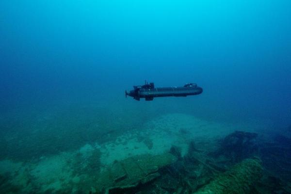 ECA-GROUP-AUV-Le Marin: Mine-clearer divers modernize their material.jpg