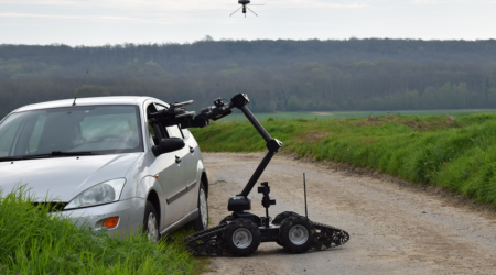 ECA Group - UAV UGV - Collaborating IT180 Iguana E