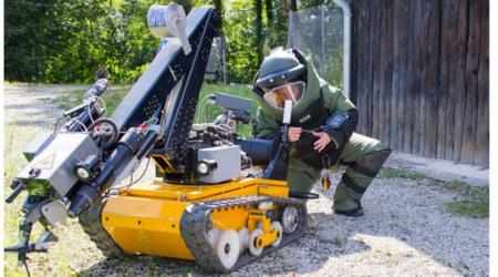 ECA GROUP - DEFENCE GOUV - FIRST WOMAN EOD OF THE ARMY