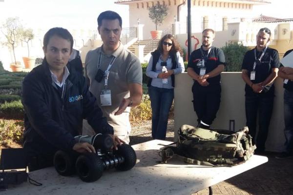 ECA-GROUP-UGV-COBRA MK2 C-Mirion tehcnologies presenting the cobra 101 isotope identifier 2.jpg
