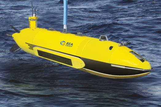 ECA-Group-AUV-A27-E-deployment-3.jpg