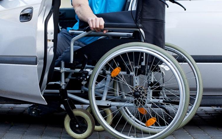Simulation Training Systems for Persons with Reduced Mobility