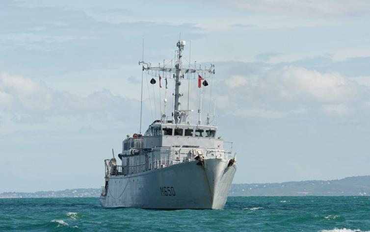 Auxiliary Electric Propulsion Motors for Surface Vessels