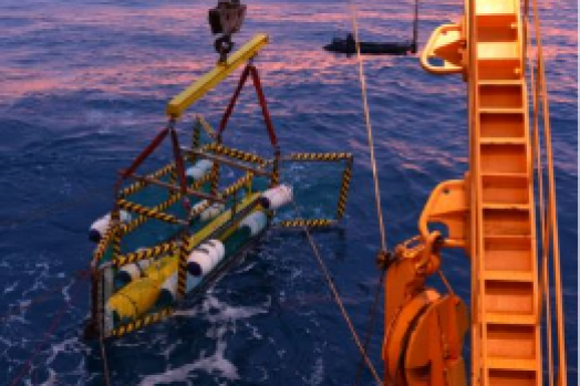 ECA GROUP -AUV - A18D - Stand-alone solution compatible with different lifting systems -Crane or A frame.png
