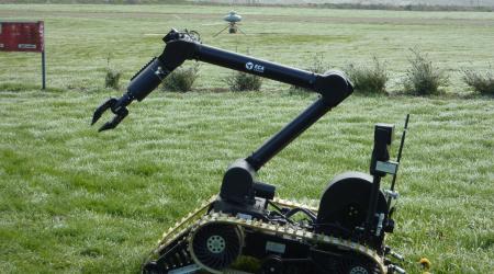 ECA Group - UGV Cameleon C manipulator arm - 4