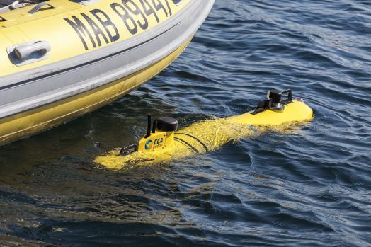 ECA-Group-AUV-A9-S-deployment-21.jpg